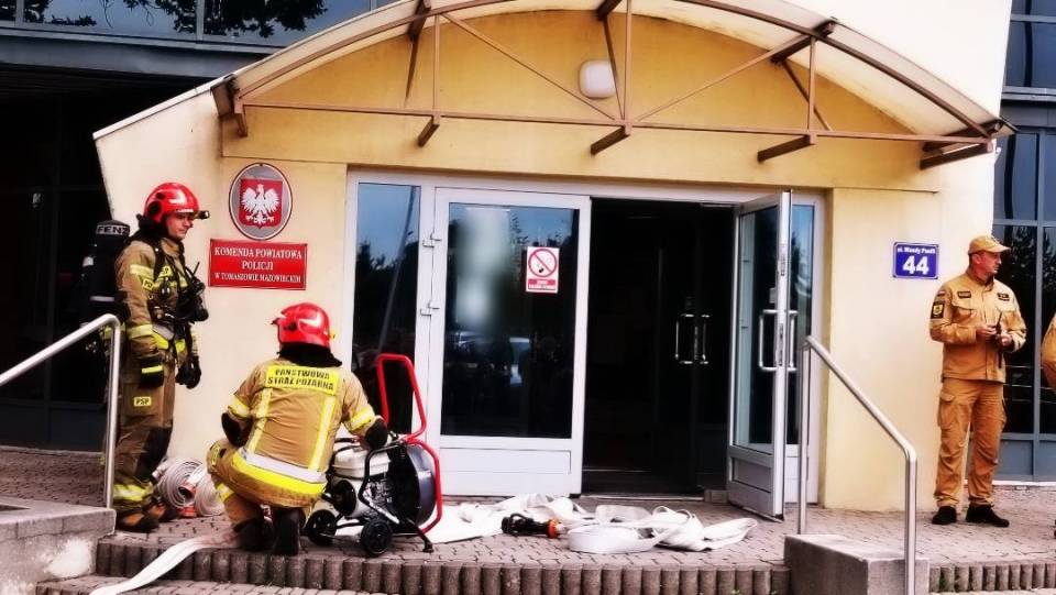 Działania Straży Pożarnej pod tomaszowską Komendą Policji! To... ćwiczenia ewakuacyjne